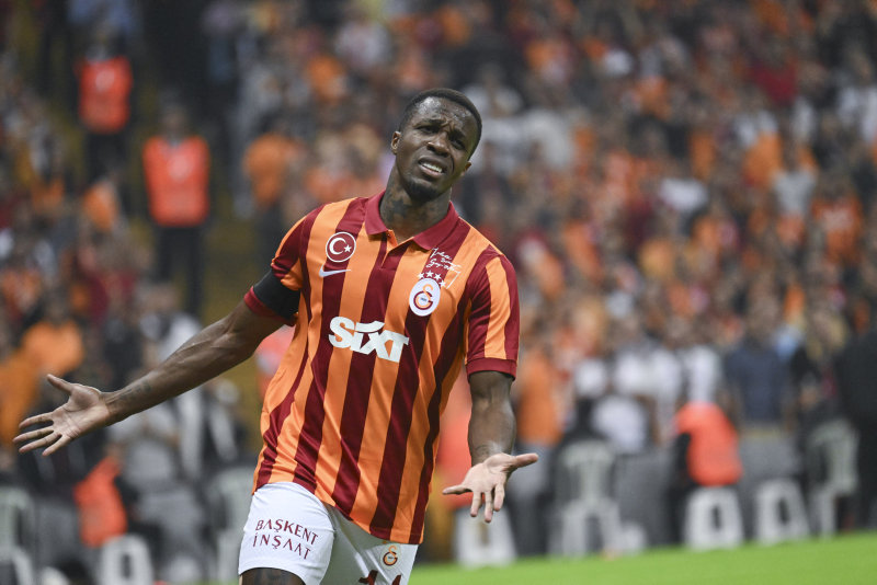 GALATASARAY TRANSFER HABERLERİ: Wilfried Zaha Premier Lig’e geri dönüyor! Sezon sonunda...