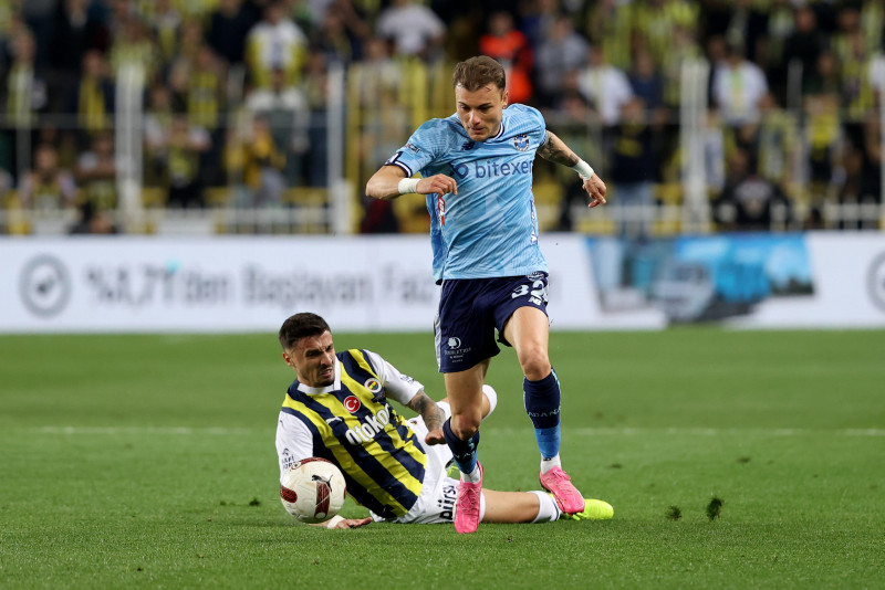 FENERBAHÇE HABERİ: Rade Krunic isyan etti! Yakın çevresine...