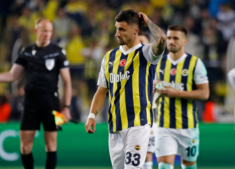 FENERBAHÇE HABERİ: Rade Krunic isyan etti! Yakın çevresine...