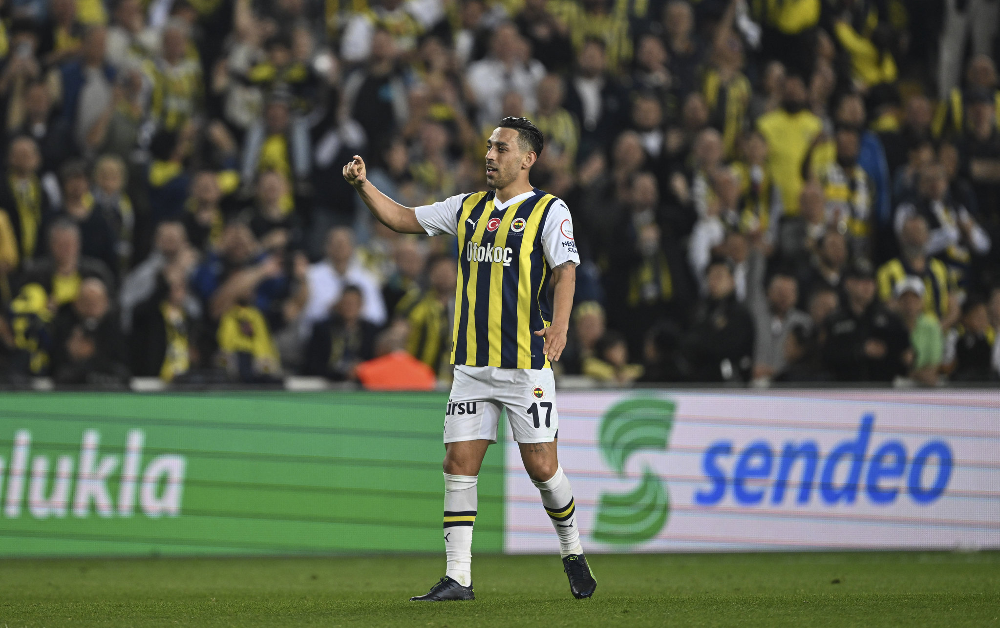 FENERBAHÇE HABERİ: Transferde İrfan Can Kahveci çılgınlığı! Böyle kapışma görülmedi