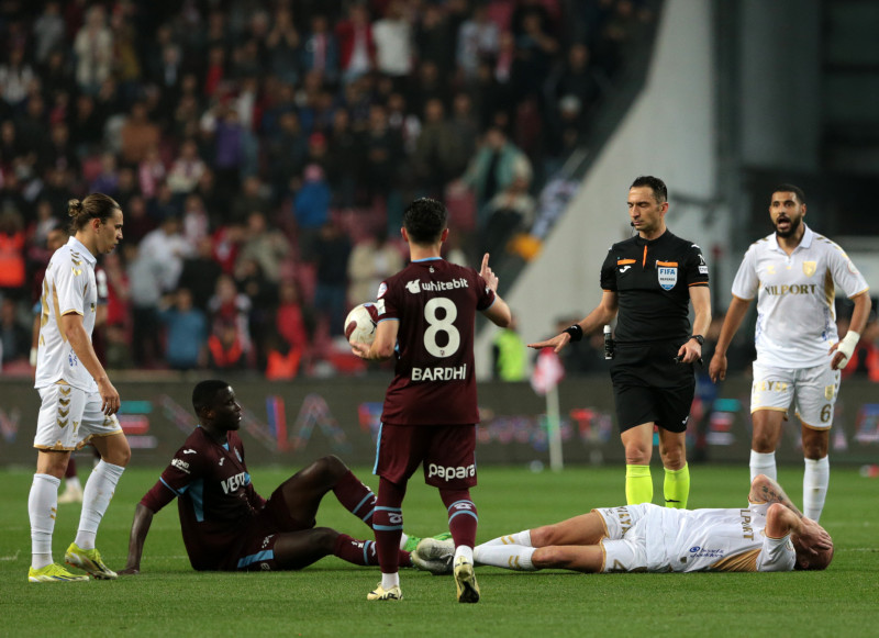 Samsunspor Trabzonspor maçı sonrası flaş eleştiri! Dersine hiç çalışmamış