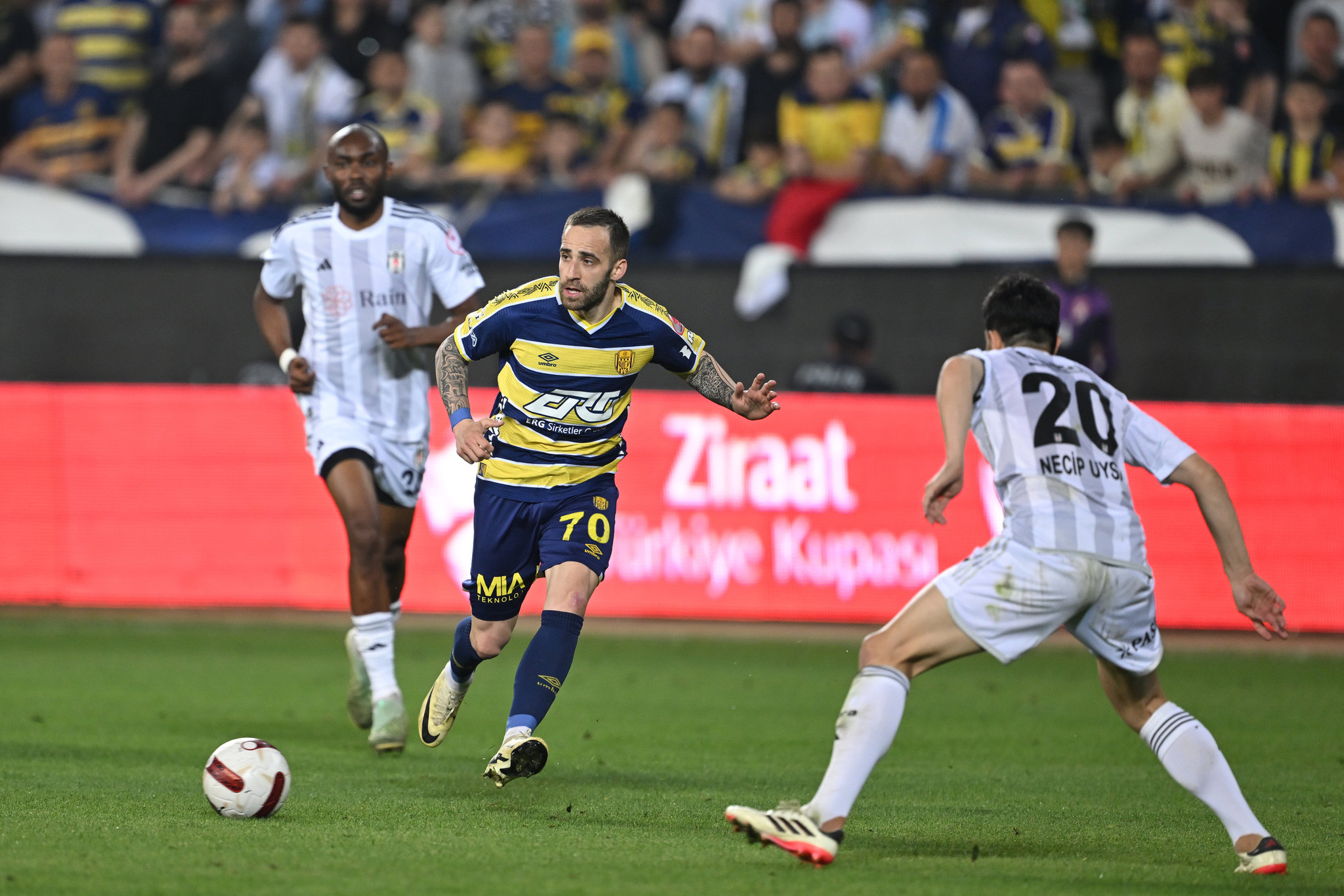 Beşiktaş final için sahada! İşte Serdar Topraktepe’nin Ankaragücü maçı muhtemel 11’i