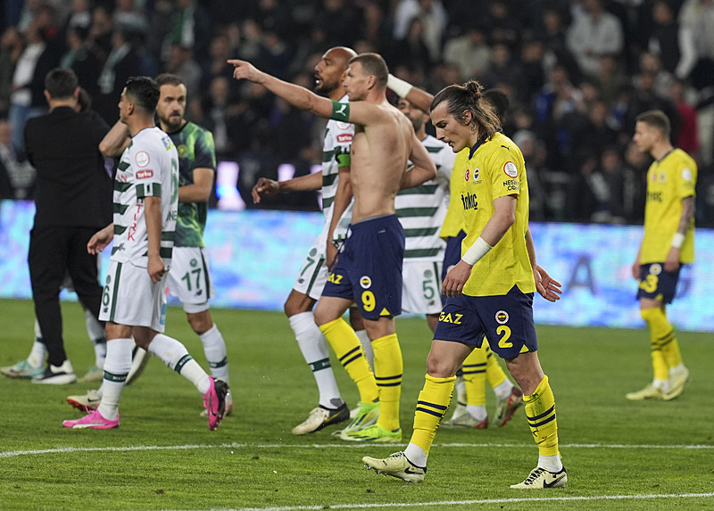 Fenerbahçe’de sular durulmuyor! Edin Dzeko ile Mert Hakan Yandaş gerginliği