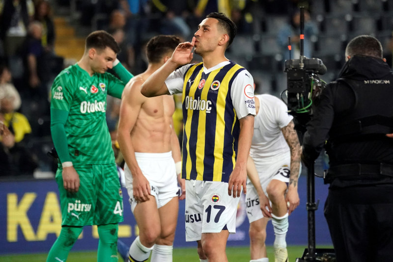 Fenerbahçe’den sakatlık açıklaması! İrfan Can Kahveci ve Osayi...