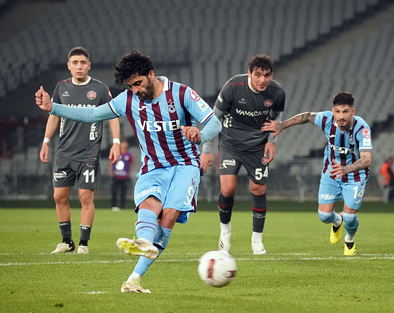 Spor yazarları VavaCars Fatih Karagümrük - Trabzonspor maçını değerlendirdi!