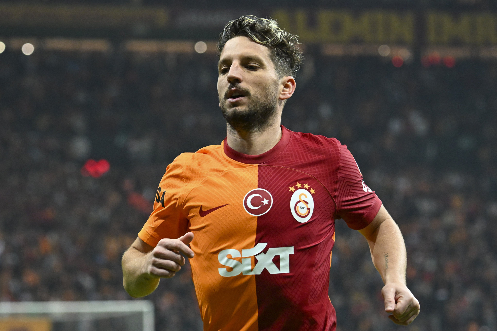 TRANSFER HABERİ: Galatasaray’da Dries Mertens belirsizliği! İmza şartı belli oldu