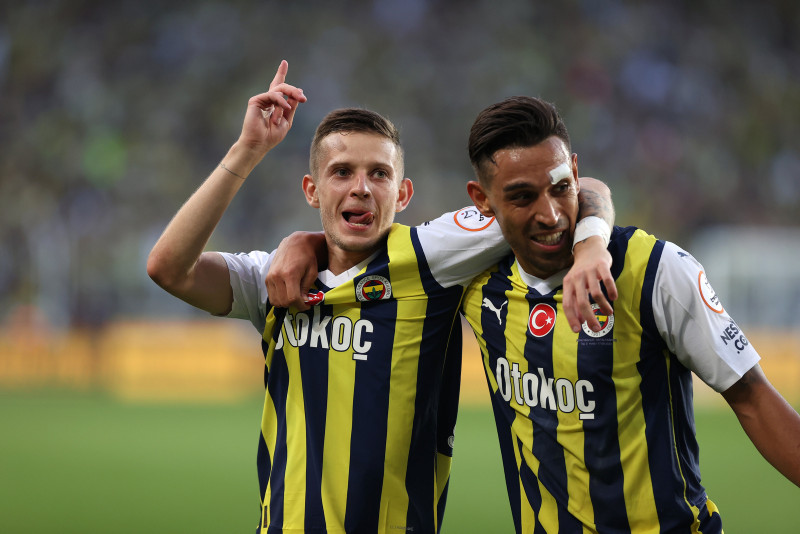 TRANSFER HABERİ: Fenerbahçe’ye Szymanski şoku! Bunu kimse beklemiyordu