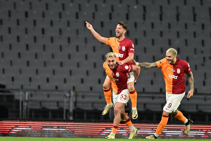 Spor yazarları VavaCars Fatih Karagümrük - Galatasaray maçını değerlendirdi! Puan farkı oyunu etkiledi
