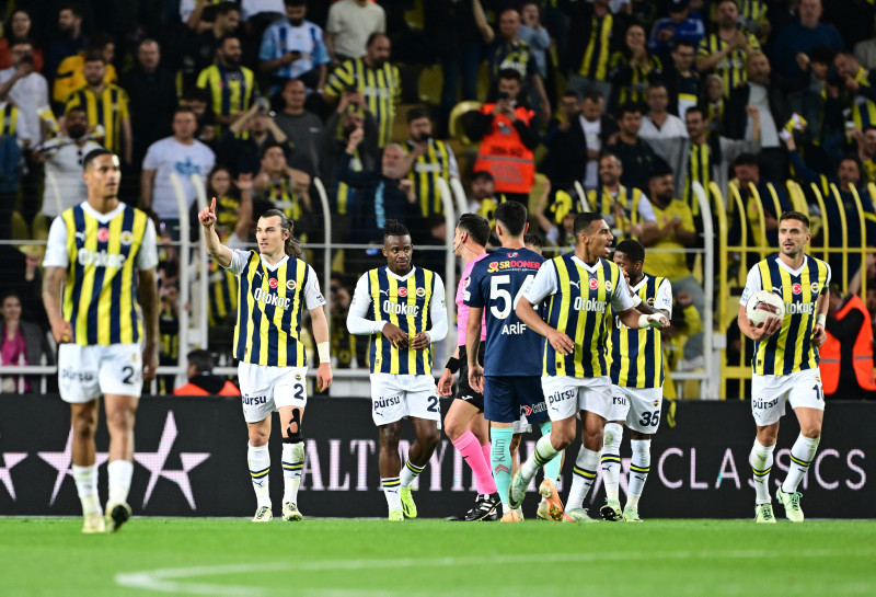 Fenerbahçe’de Becao’nun yerine kim oynayacak? İşte İsmail Kartal’ın Galatasaray derbisi muhtemel 11’i