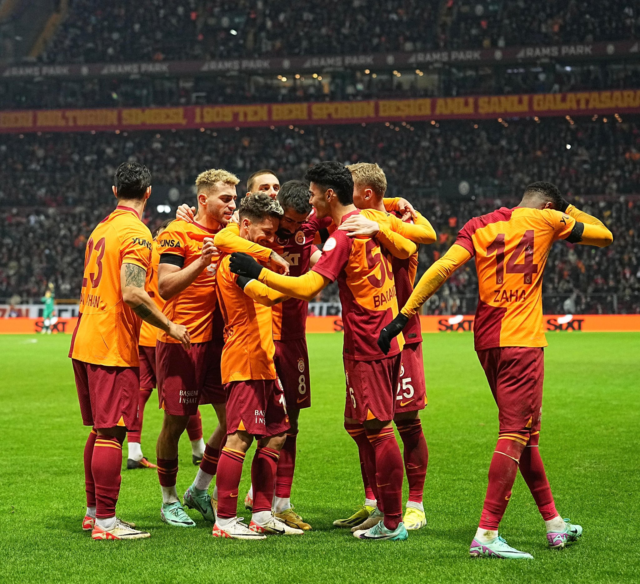 GALATASARAY HABERLERİ | Okan Buruk derbi planını belirledi! İşte Şampiyonluğu getirecek o strateji