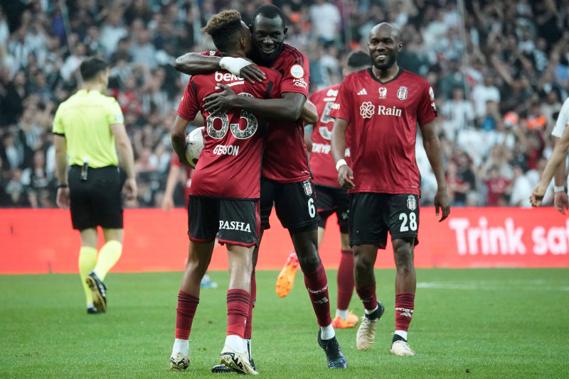 Turgay Demir’den flaş Semih Kılıçsoy eleştirisi! Beşiktaş - Hatayspor maçı sonrası...