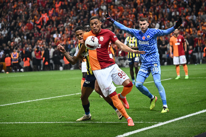 GALATASARAY HABERİ: Okan Buruk’tan futbolculara flaş sözler! Yenilginin ardından...