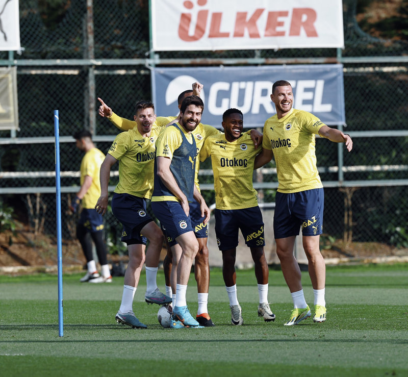 Fenerbahçe umudunu koruyor! İşte İsmail Kartal’ın İstanbulspor maçı 11’i