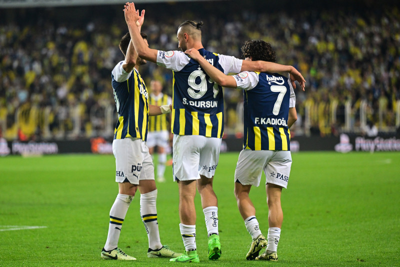 Fenerbahçe’den ses getiren transfer hamlesi! Robert Lewandowski harekatı başladı