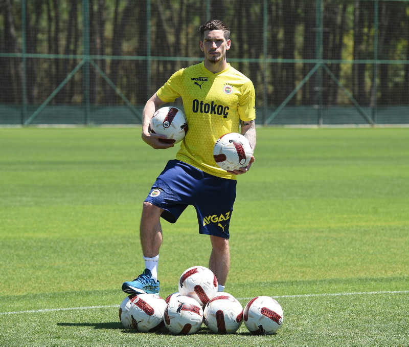 Fenerbahçe’nin transferi için flaş ifadeler: Kabus sona erecek!