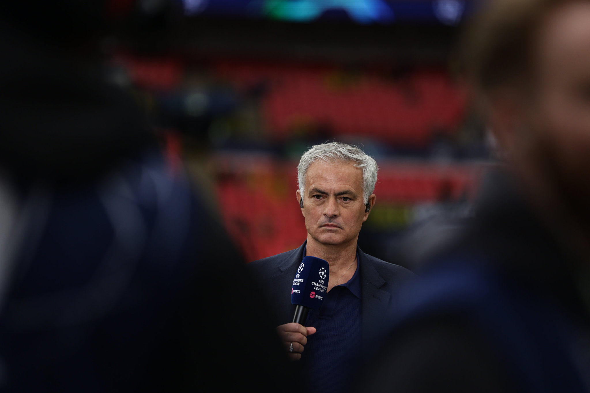 FENERBAHÇE HABERİ | Jose Mourinho’nun teknik ekibi belli oldu! İşte yardımcıları