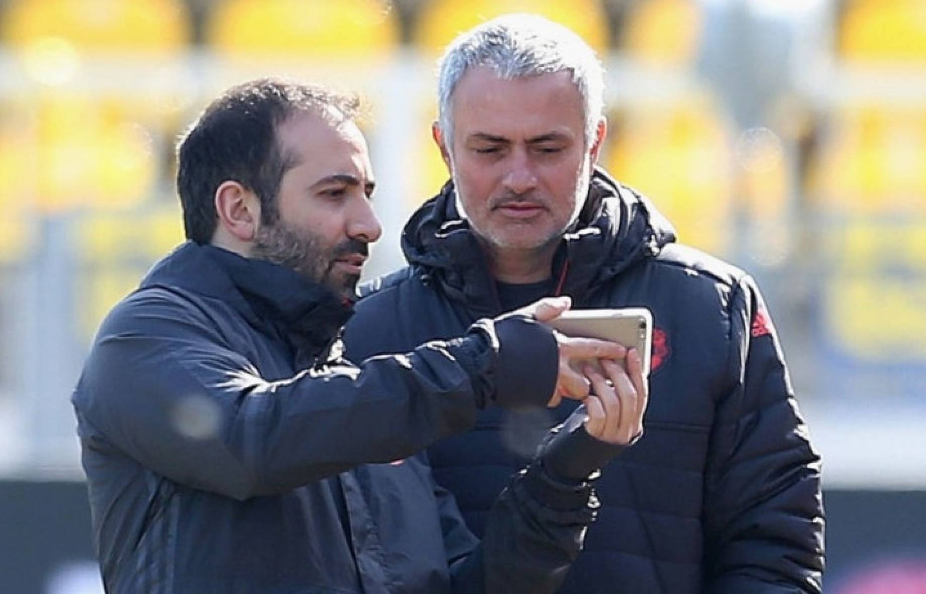 FENERBAHÇE HABERİ | Jose Mourinho’nun teknik ekibi belli oldu! İşte yardımcıları