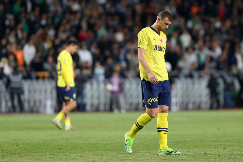 FENERBAHÇE TRANSFER HABERİ - Edin Dzeko takım kalacak mı? Mourinho sonrasında...