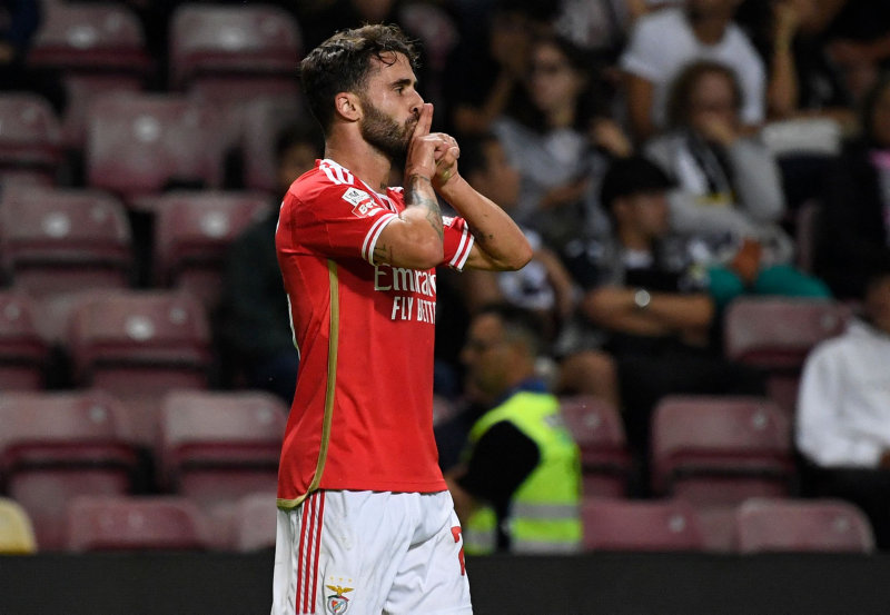 Galatasaray’dan ’10 numara’ transfer! 3 yıllık imza atıyor
