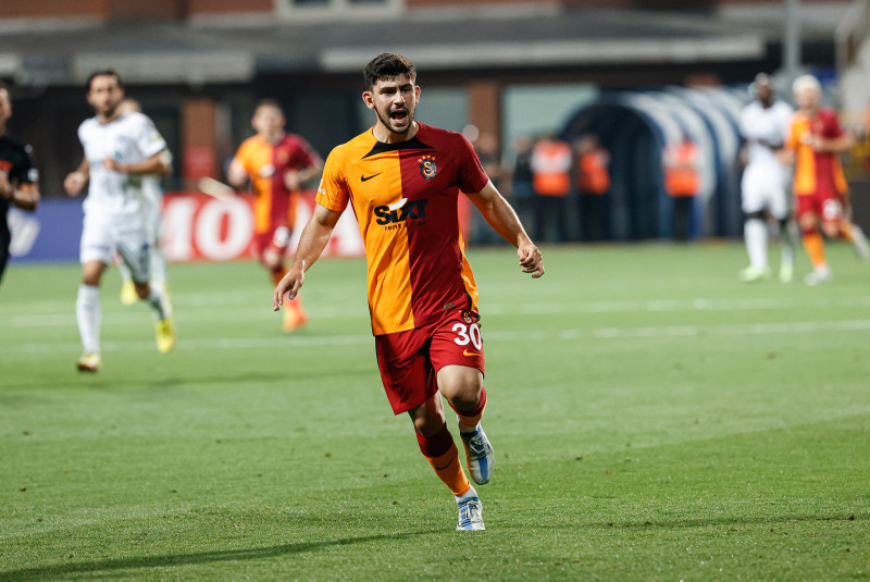 GALATASARAY TRANSFER HABERLER... Cimbom’un genç yıldızına Avrupa’dan 2 talip!