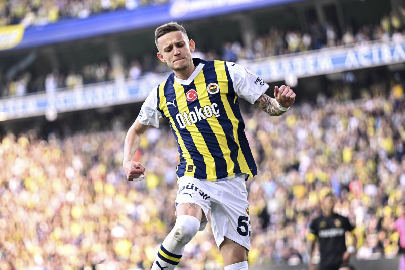 FENERBAHÇE HABERLERİ | Sebastian Szymanski’den Jose Mourinho ve ayrılık açıklaması!