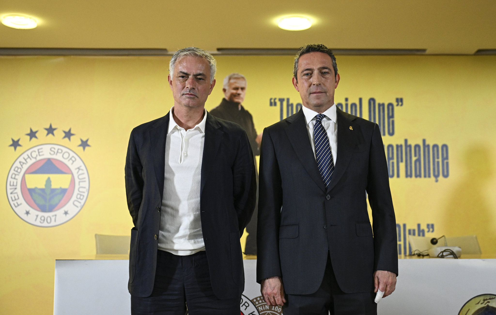 TRANSFER HABERİ - Fenerbahçe dünya yıldızını bitiriyor! Jose Mourinho devreye girdi