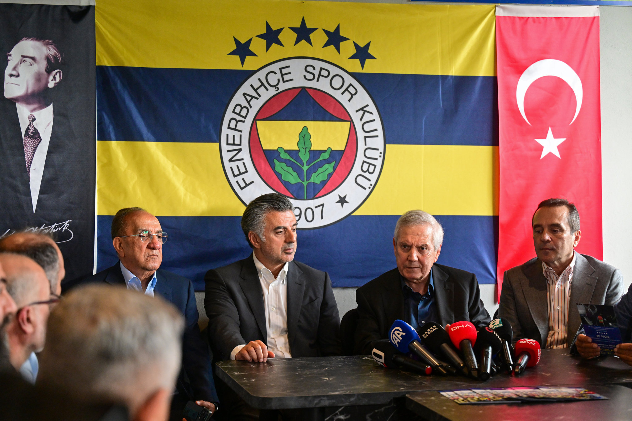 FENERBAHÇE HABERLERİ: Aziz Yıldırım ateş püskürdü! Tek bir çivi bile çakmadı