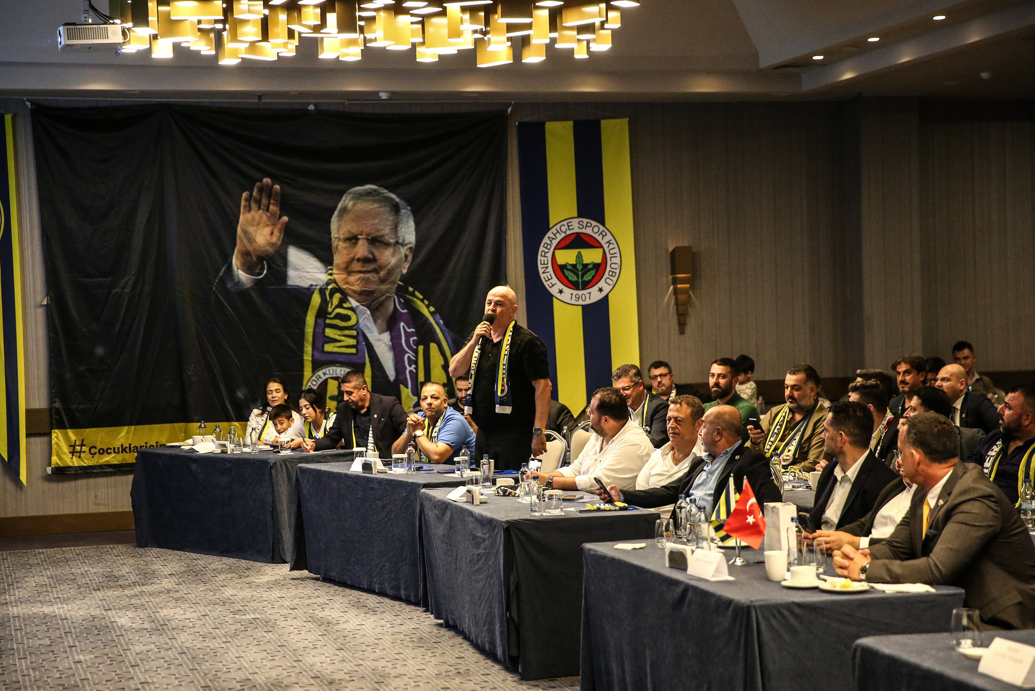 FENERBAHÇE HABERLERİ: Aziz Yıldırım ateş püskürdü! Tek bir çivi bile çakmadı