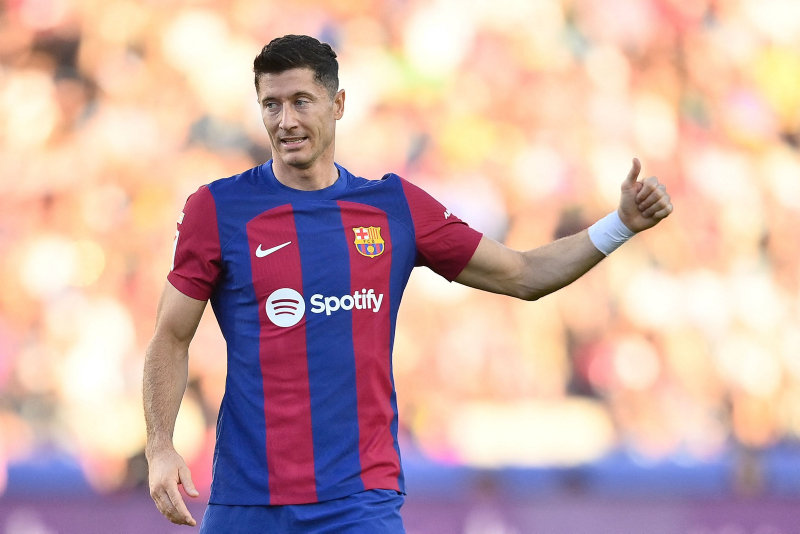 TRANSFER HABERLERİ: Fenerbahçe’den Robert Lewandowski bombası! İspanyol basını duyurdu