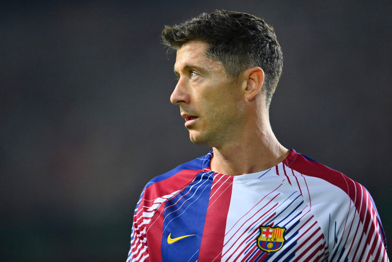 TRANSFER HABERLERİ: Fenerbahçe’den Robert Lewandowski bombası! İspanyol basını duyurdu