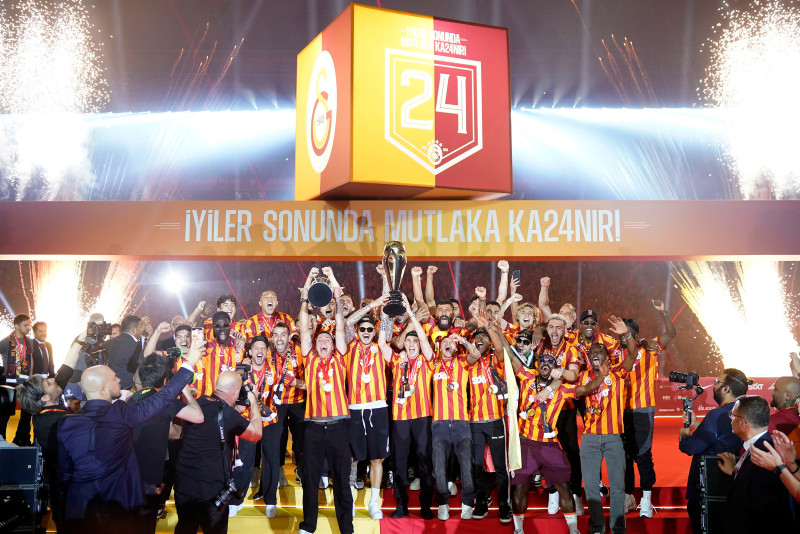 GALATASARAY TRANSFER HABERLERİ | İşte o isim için istenen bonservis bedeli!