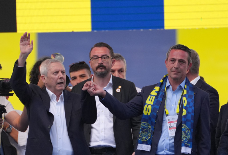 TRANSFER HABERİ: Fenerbahçe’de sıcak gelişme! Umut Nayir...