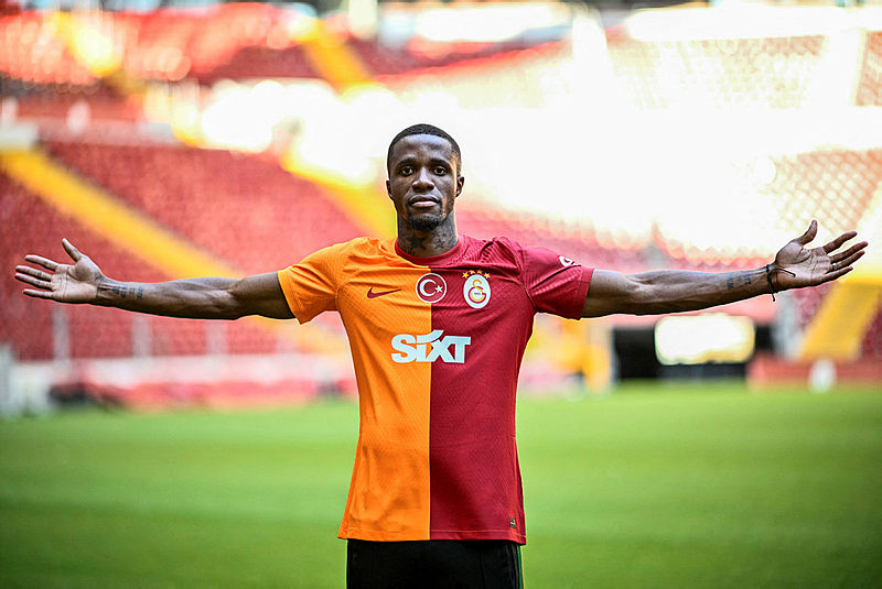 TRANSFER HABERLERİ: Galatasaray’a Wilfried Zaha piyangosu! Suudi Arabistan’dan 2 teklif geldi