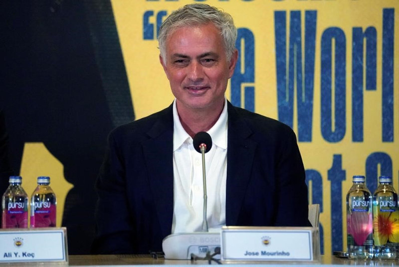 Fenerbahçe’den sürpriz transfer hamlesi! Müjdeyi Mourinho’nun arkadaşı verdi