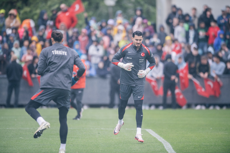 A Milli Takım’dan taraftarlara açık antrenman!