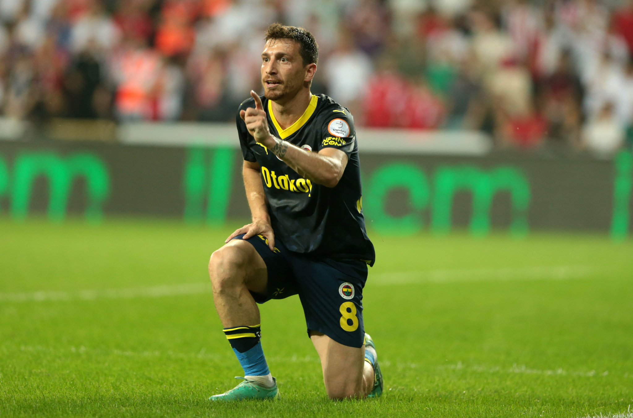 FENERBAHÇE TRANSFER HABERİ - Mert Hakan Yandaş sözleşmeyi isteksiz şekilde kabul etti!