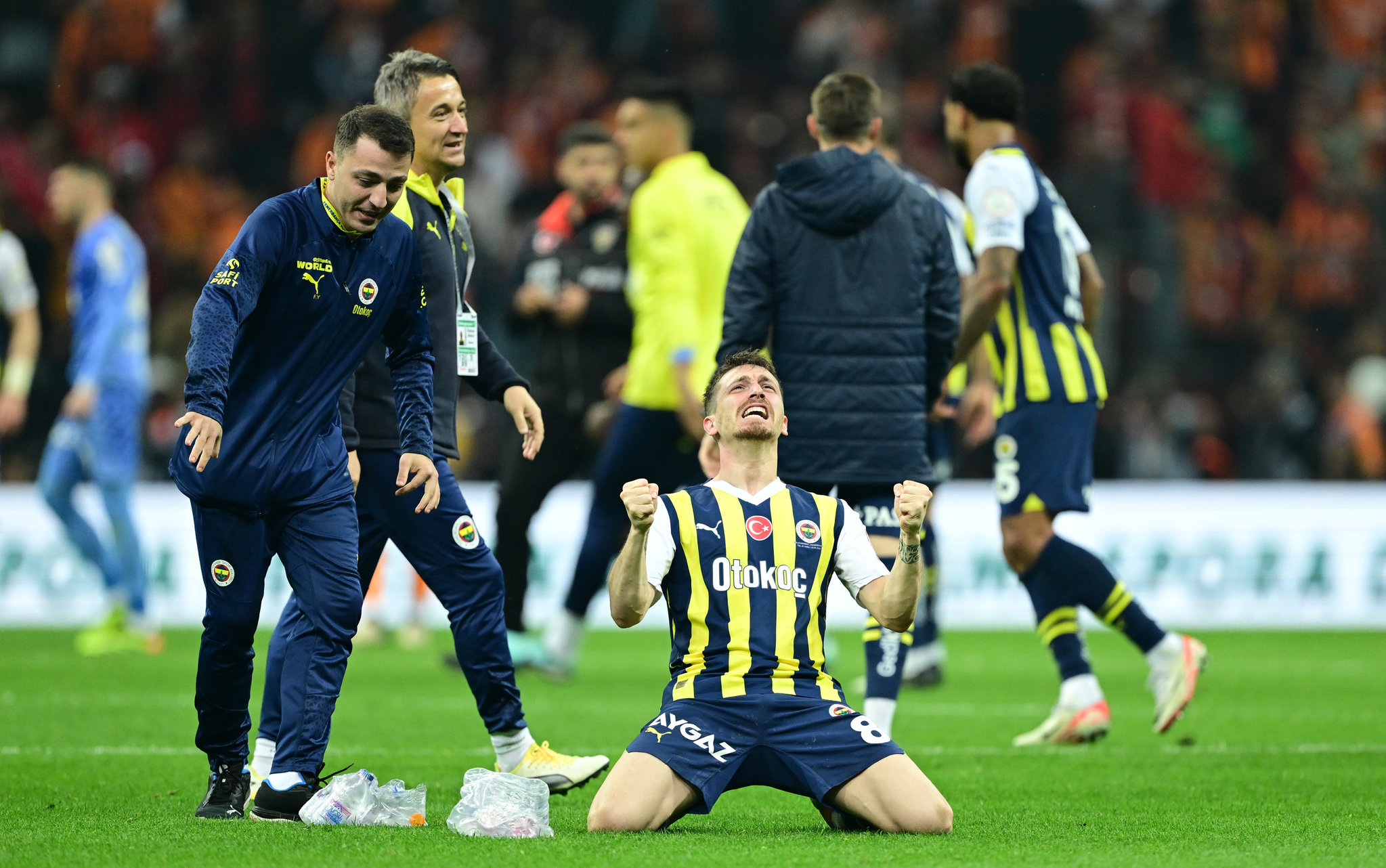 FENERBAHÇE TRANSFER HABERİ - Mert Hakan Yandaş sözleşmeyi isteksiz şekilde kabul etti!