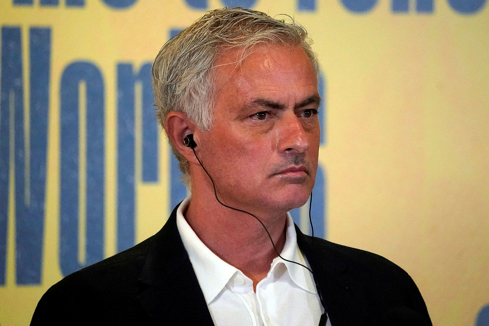 FENERBAHÇE HABERLERİ - Jose Mourinho transferde dümene geçti! Rade Krunic’in yerini alacak