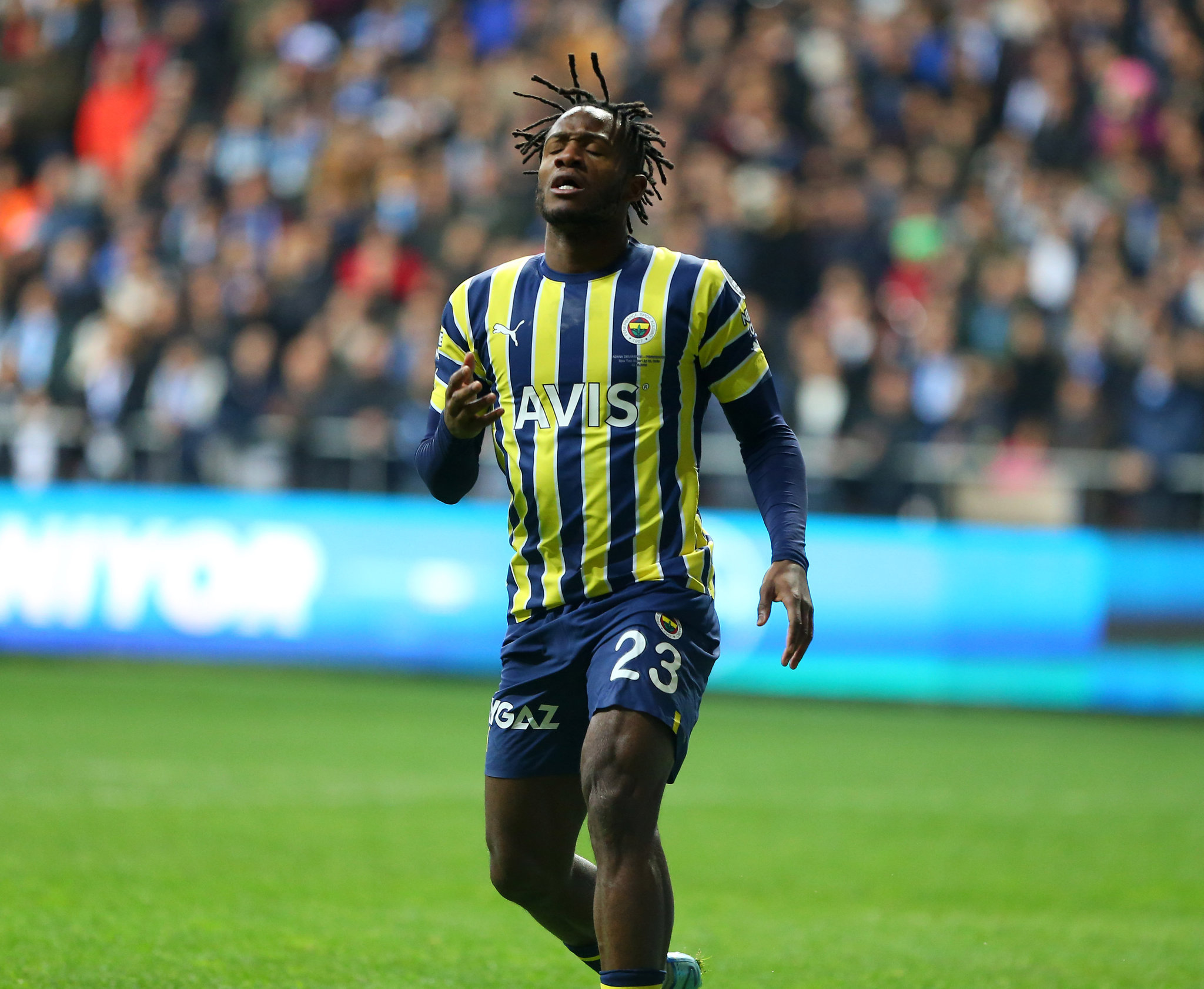 Michy Batshuayi Fenerbahçe yerine neden Galatasaray’ı terci etti? İşte transferin perde arkası!