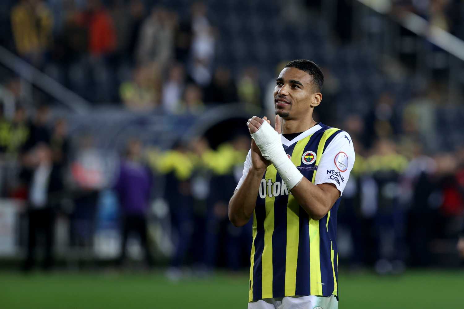 Fenerbahçe’nin ilk transferi Djiku’dan! O isim ortaya çıktı