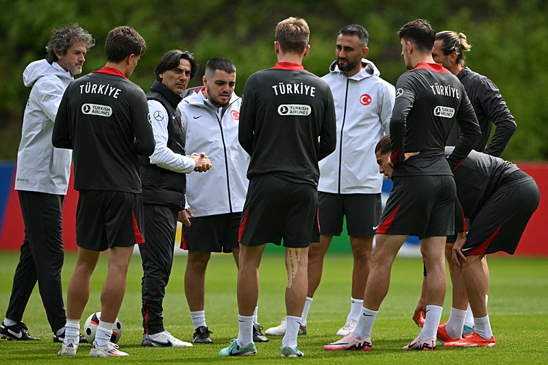 Flaş Arda Güler kararı! İşte Montella’nın Portekiz maçı 11’i