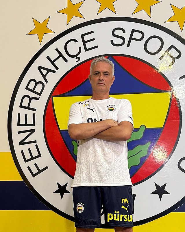 TRANSFER HABERİ | Fenerbahçe’den stoper harekatı! Jose Mourinho eski öğrencisini istiyor