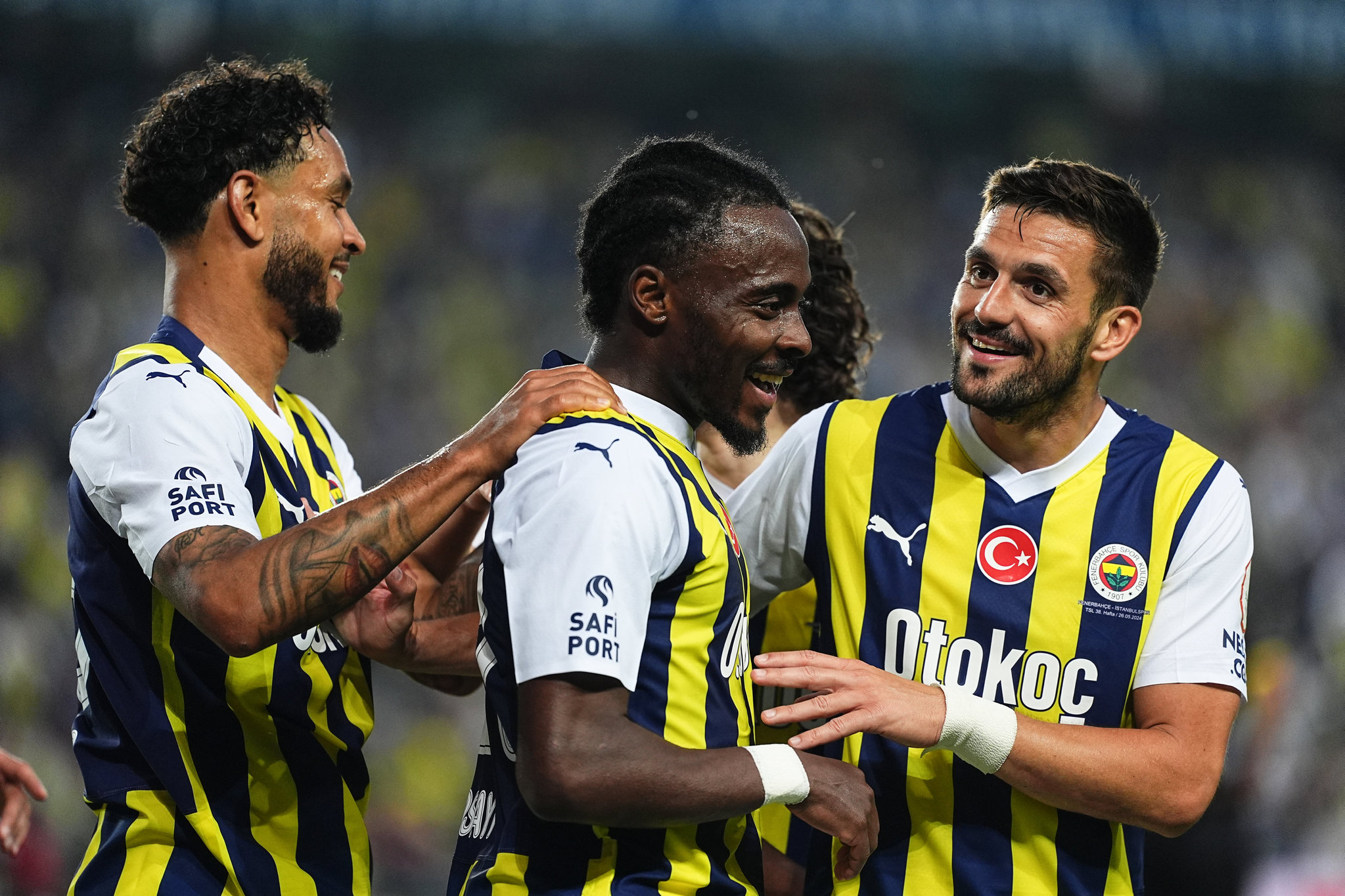 FENERBAHÇE TRANSFER HABERİ | Osayi Samuel paylaşılamıyor! 3 dev talip birden