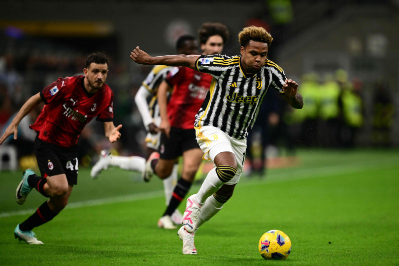TRANSFER HABERİ | Juventus’un 28 milyon Euro’luk eski yıldızı Fenerbahçe’ye! Orta sahaya seviye atlatacak