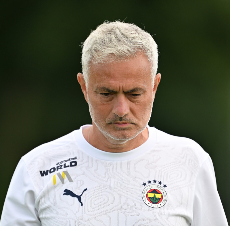 Jose Mourinho kimsenin gözünün yaşına bakmadı! Fenerbahçe’de 6 ayrılık birden