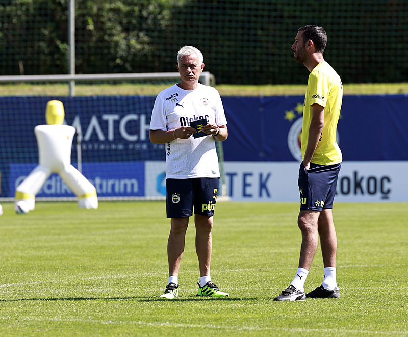 Fenerbahçe’den 3 transfer bombası! Temaslar sıklaştırıldı