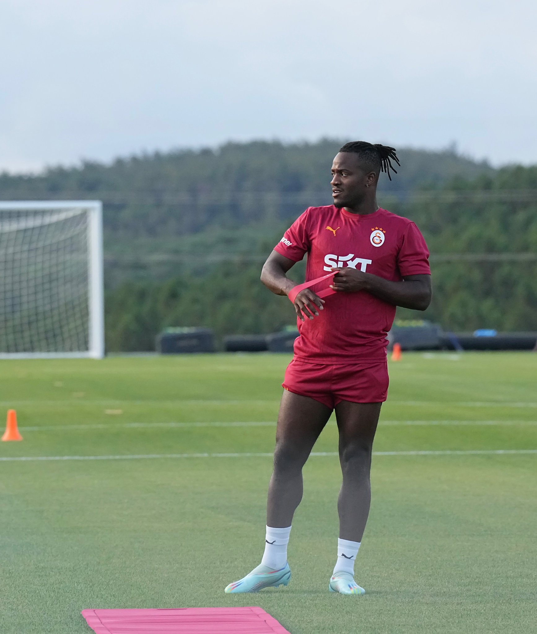 Galatasaray’dan ses getirecek transfer! Dünya şampiyonu yıldız geliyor