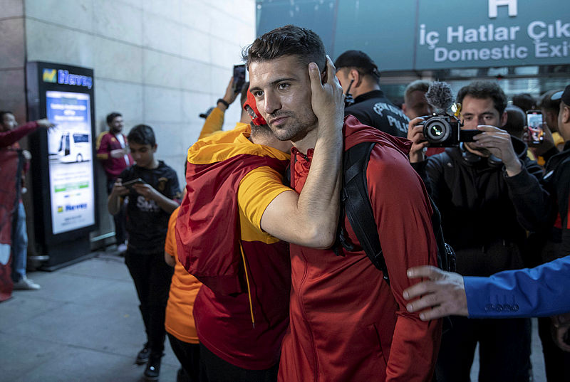 TRANSFER HABERİ - Galatasaray’da ayrılık depremi! 5 ismin bileti kesildi