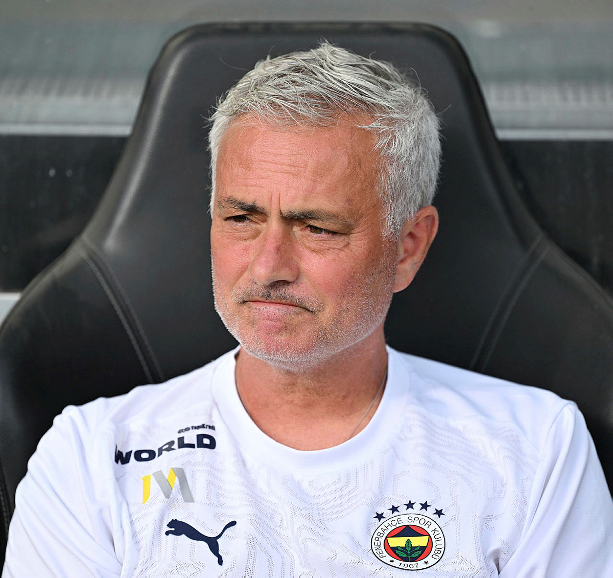 TRANSFER HABERLERİ: Fenerbahçe’de sürpriz ayrılık! Jose Mourinho onay verdi