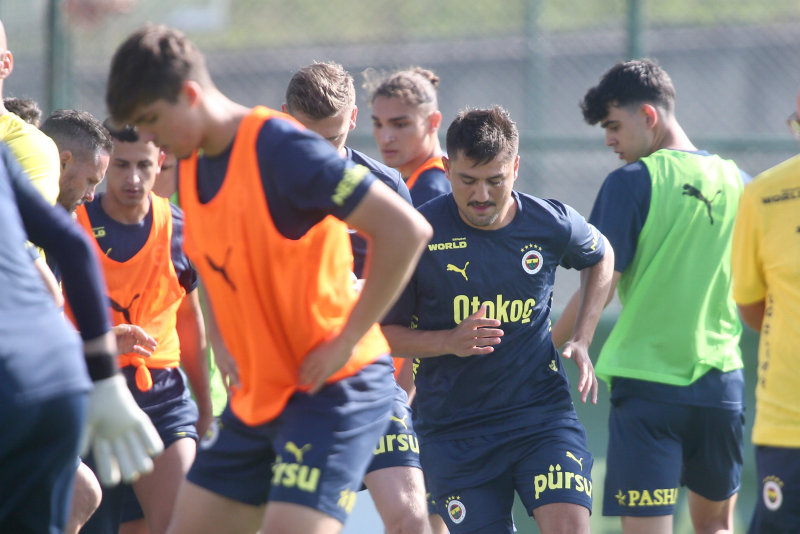 TRANSFER HABERLERİ: Fenerbahçe’de sürpriz ayrılık! Jose Mourinho onay verdi